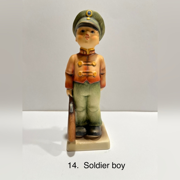 Soldier Boy Hummel Figurine - Picture 1 of 4